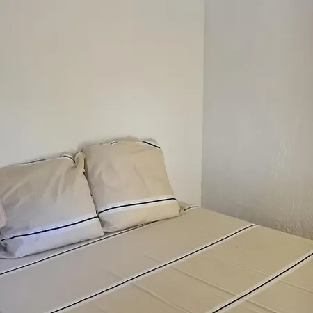 2 Pieces En Rez- De -jardin